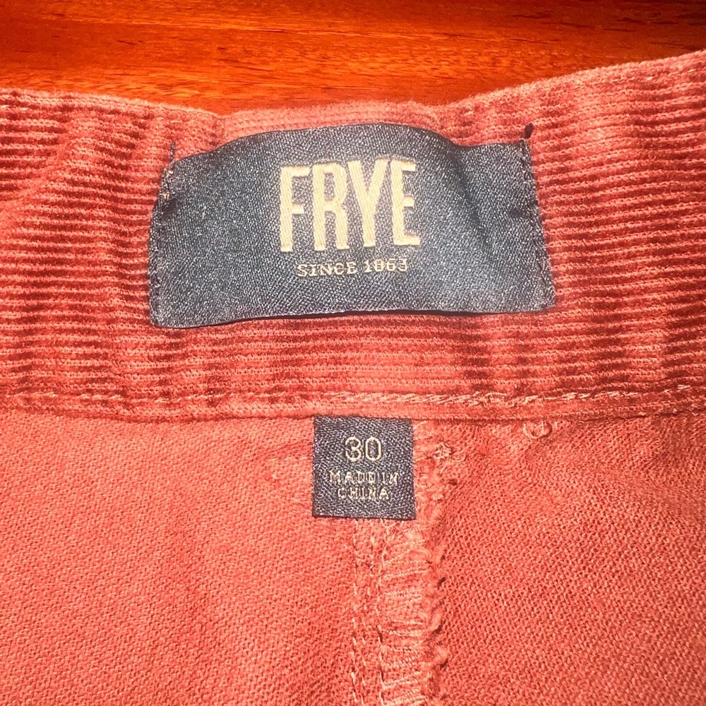 Frye Ilana Ultra High-Rise Corduroy
Wide-Leg Cropped Jeans Sz30 Dark
Orange - Picture 4 of 9